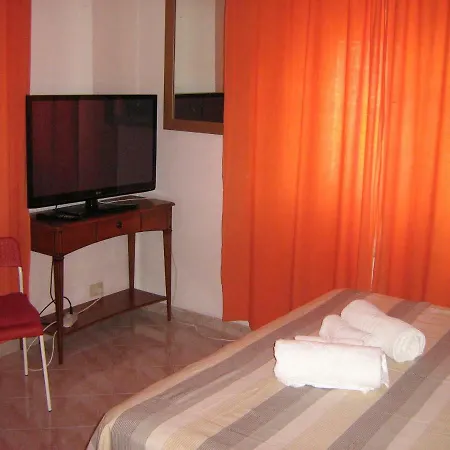 Happy Friends Apartment